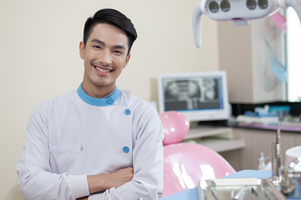 Important Health Reasons To See A General Dentist Regularly